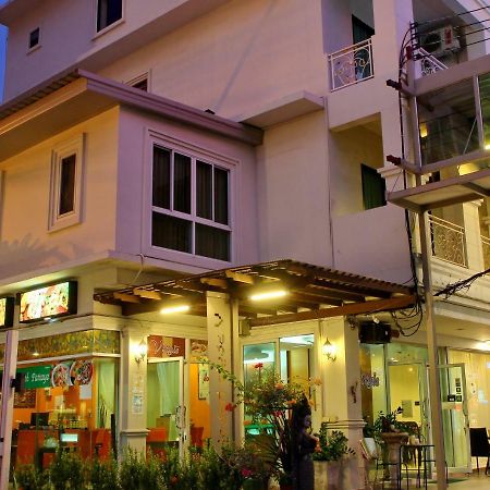V风格精品酒店 芭達亞 外观 照片