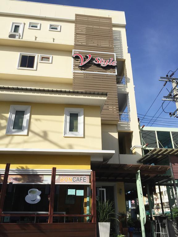 V风格精品酒店 芭達亞 外观 照片